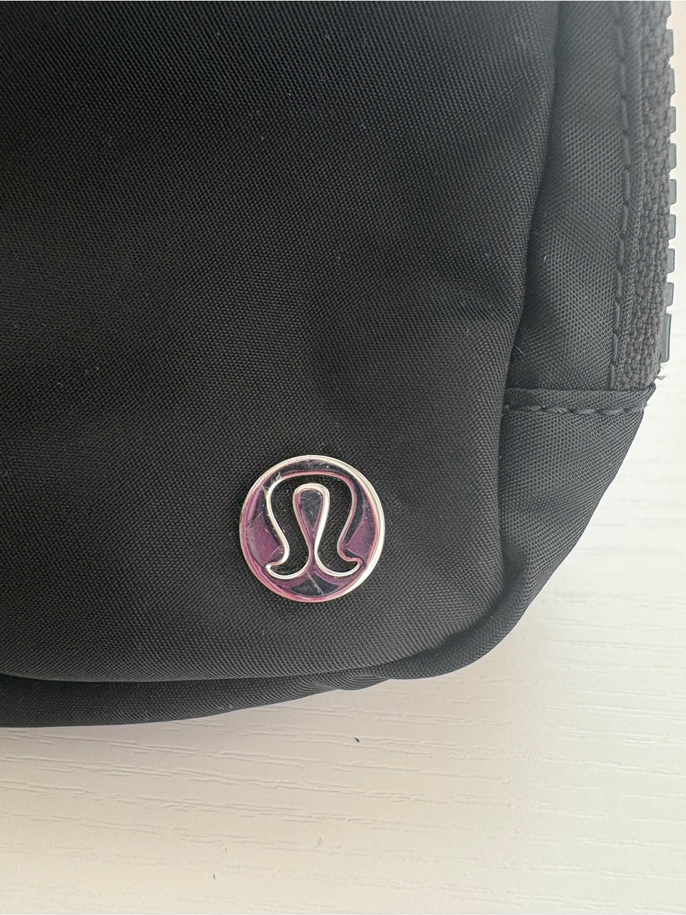 Lululemon Black Everywhere Belt Bag Crossbody Nylon Adjustable Strap - Picture 3 of 7